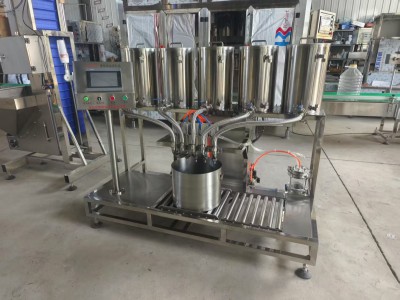 烟台灌装机厂家反应釜定量自动配料系统 定量配料设备液体物灌装机图2