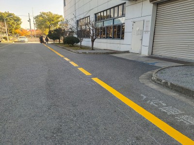 苏州太仓双凤镇马路标线多少钱一米 苏州马路边线施工图1